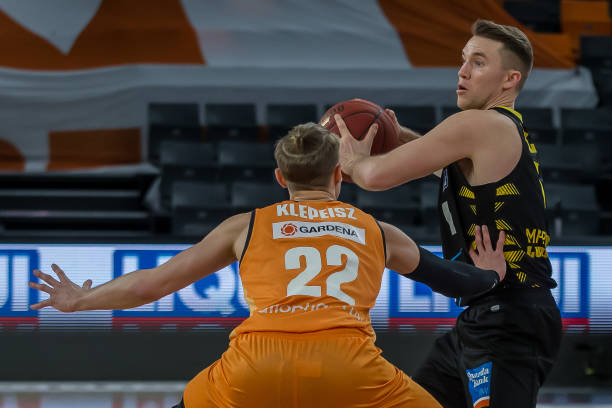 通过不断吸 通过不断吸