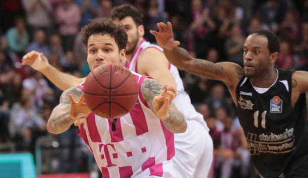 一个干净利 一个干净利