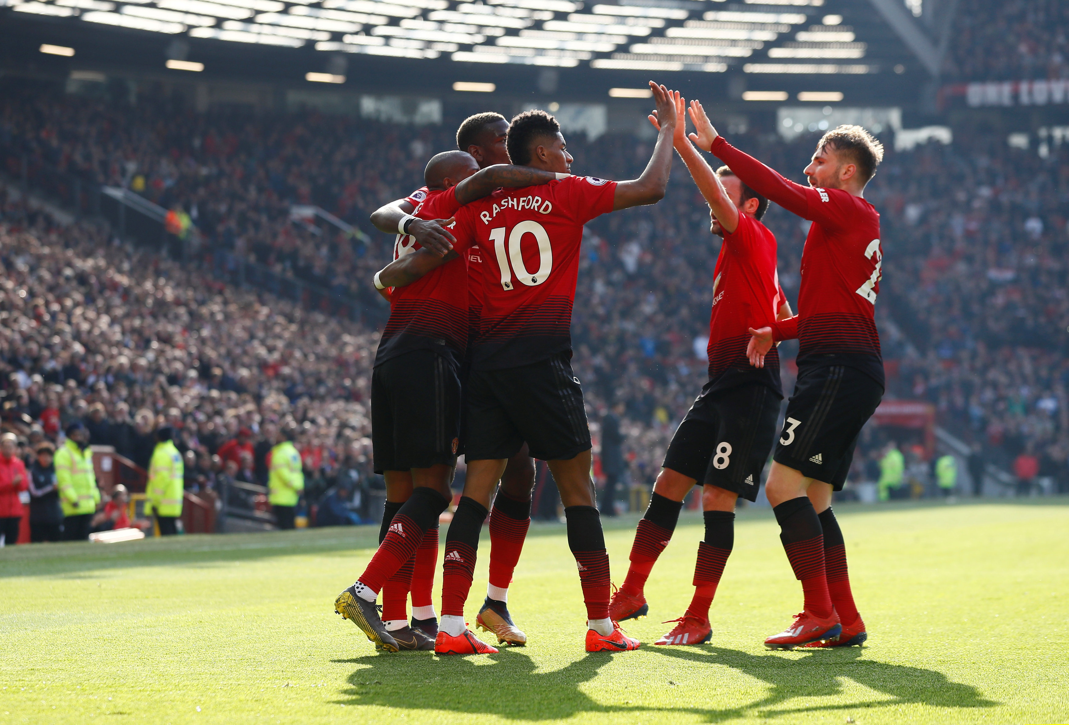 事增添了许 事增添了许