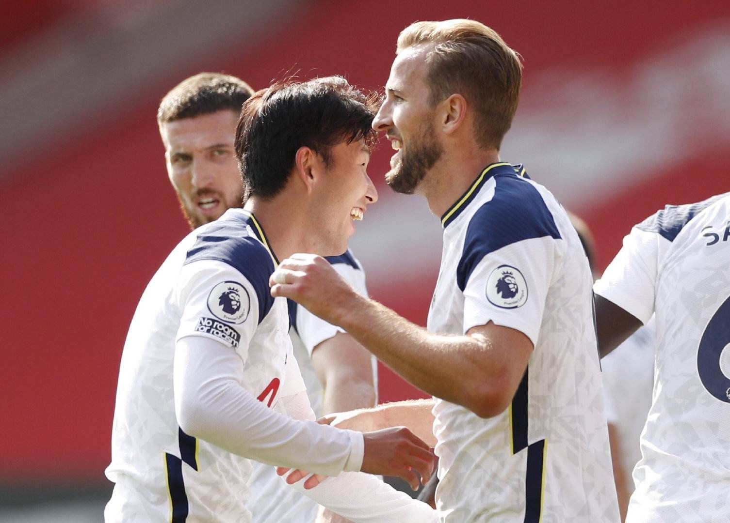 用实际行动 用实际行动