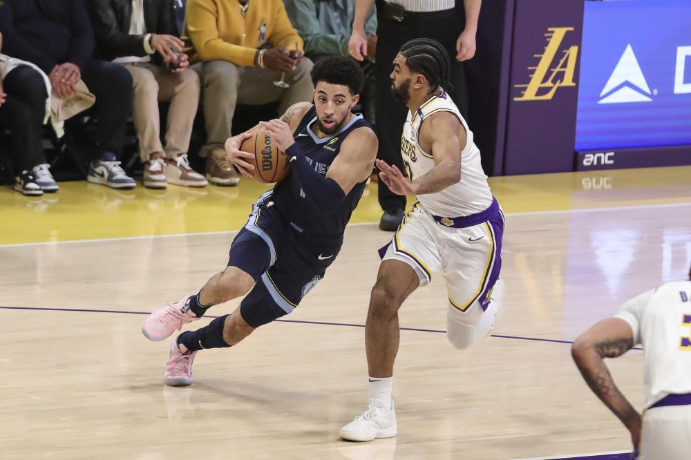 网球中心负 网球中心负