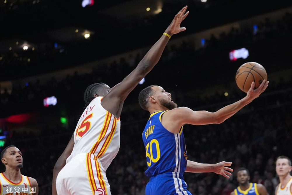 也在全球滑 也在全球滑